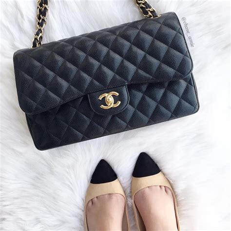 chanel boy bag lambskin vs caviar